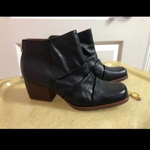 Womens Booties